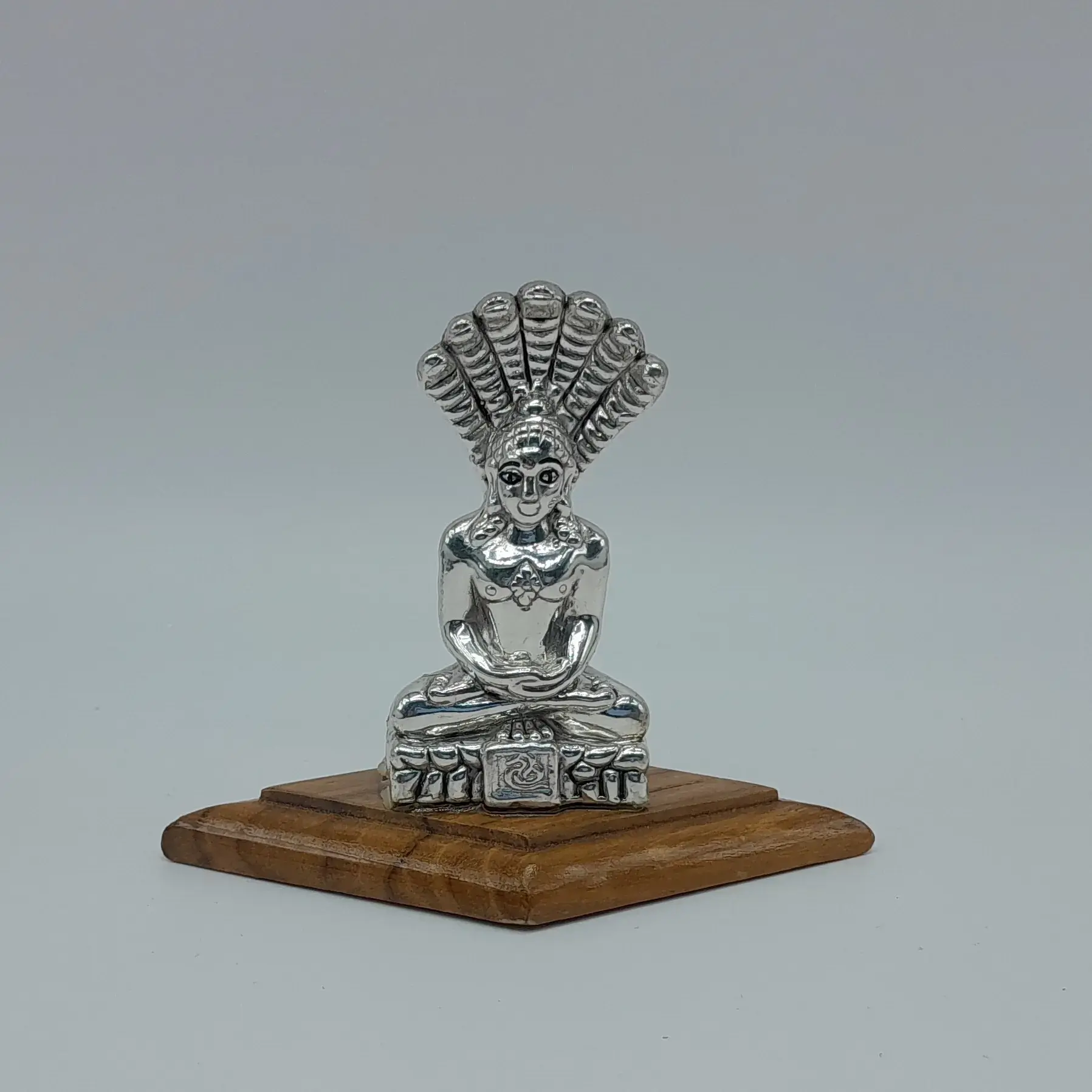 999 Silver Parsawnath