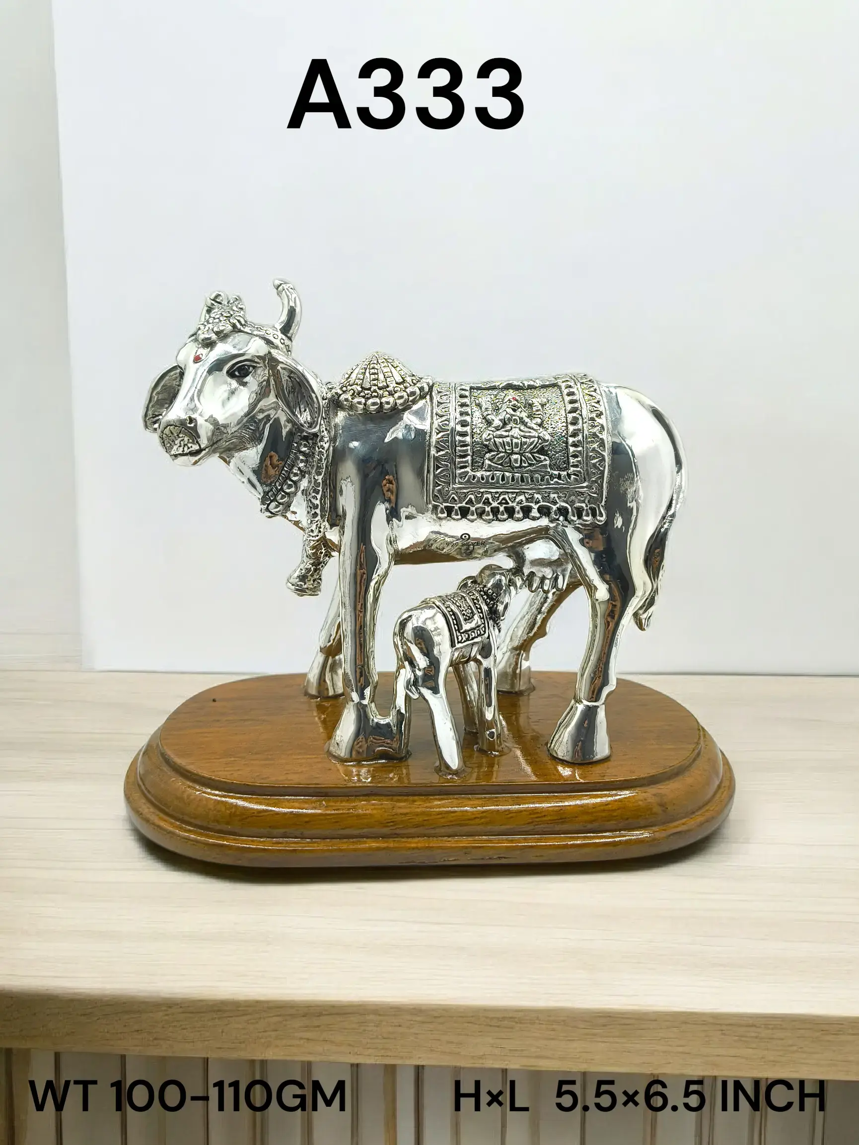 999 Silver Cow Right Side Face
