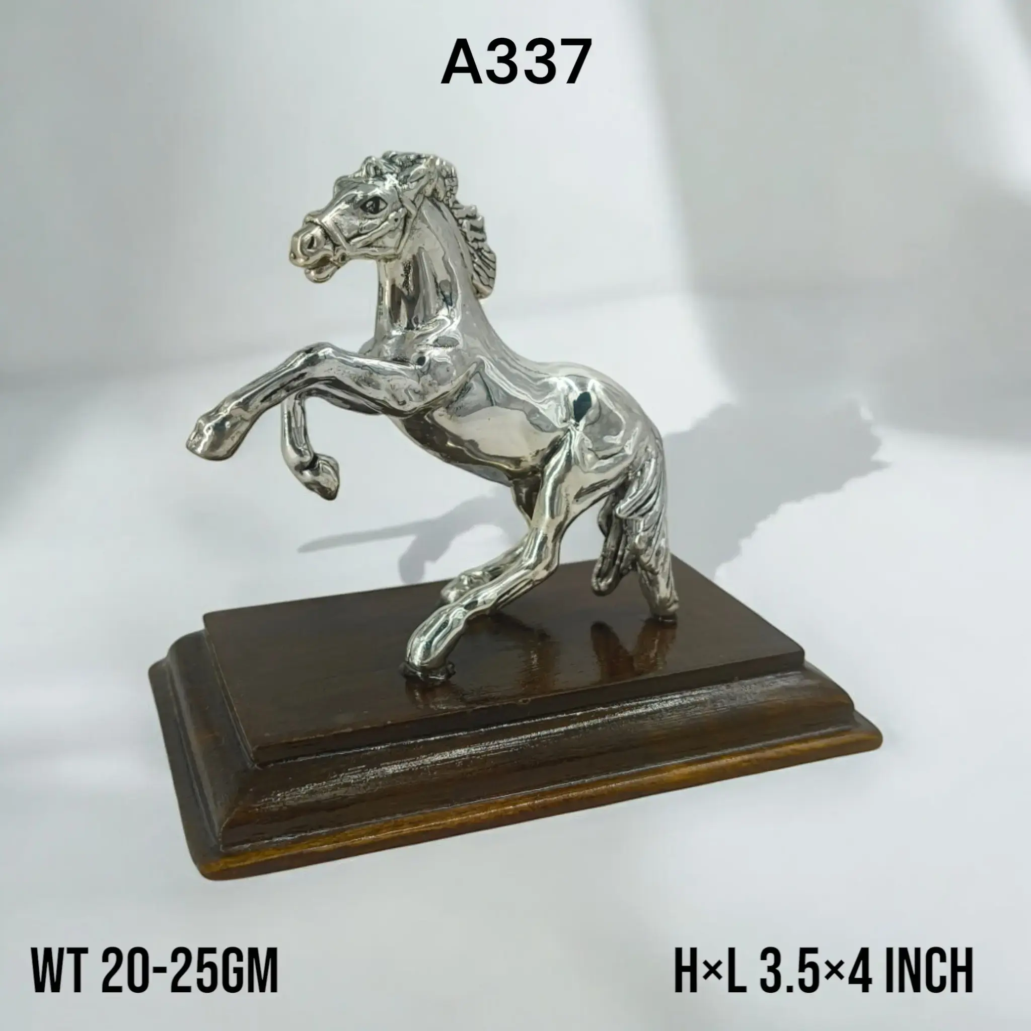 999 Silver Champion Horse